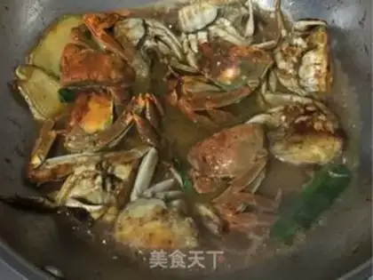 Make Crabs in the sauce step 16