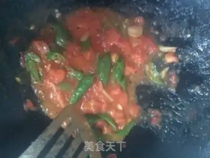 Make Tomato egg noodles step 5