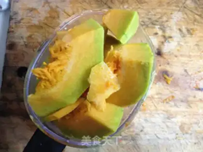 Make Pumpkin ball step 0
