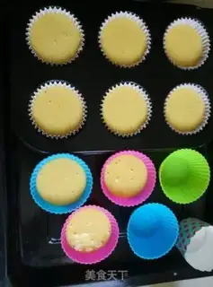 Make Babyface cupcakes step 3