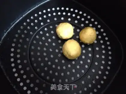Make Pumpkin ball step 6
