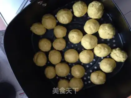 Make Pumpkin ball step 7