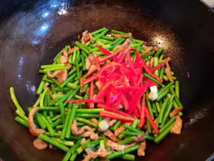 Make Meat and garlic step 6
