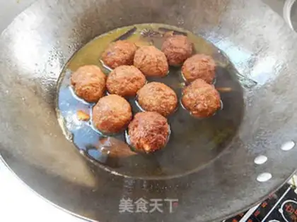 Make Red burning lion head step 8