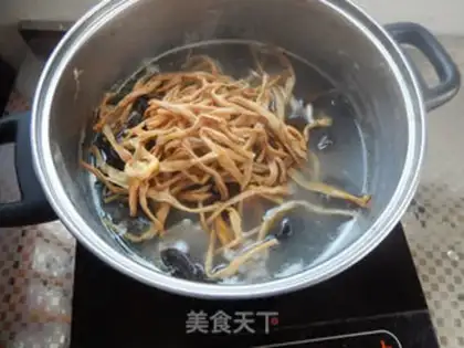 Make Gold needles and mucus step 3