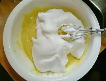 Make Three-inch pumpkin cake step 9