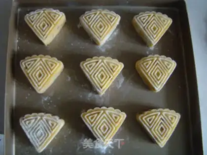Make Cranberry coconut mooncake step 10