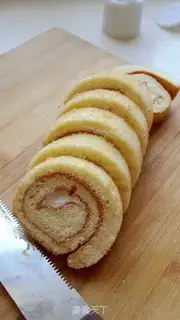 Make A Swiss roll of durian cake step 7