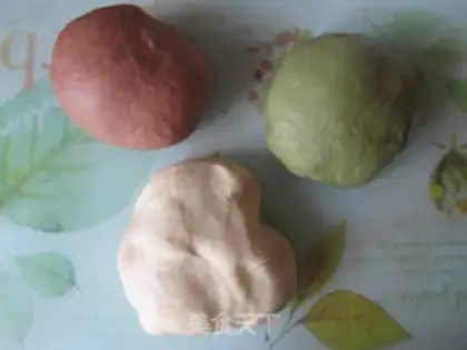 Make Three-colour bread step 5