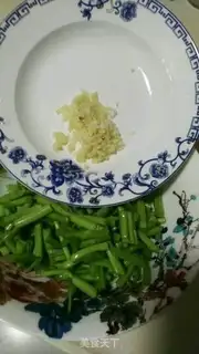 Make Garlic cabbage step 0