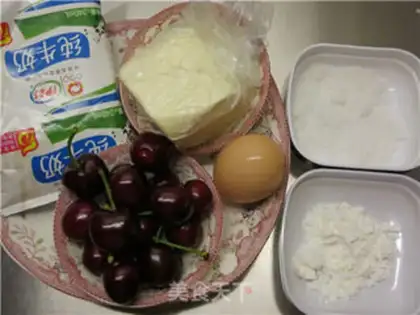Make The sweet, smooth cherry tower step 15