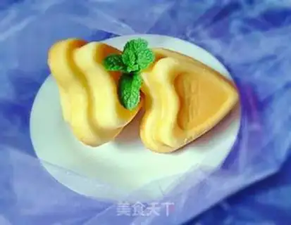 Make Four-inch heart cake step 16