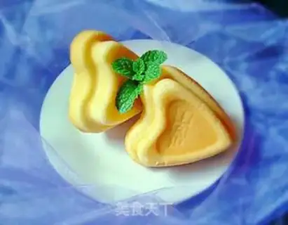 Make Four-inch heart cake step 17