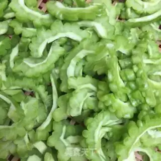 Make A bitter melon tea step 0