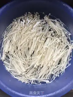 Make Frozen needle mushrooms step 0