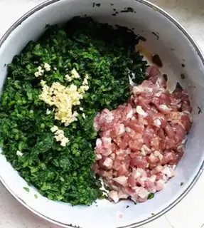 Make Saiyang dumplings step 1