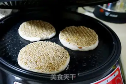 Make Sesame sauce pancakes step 11