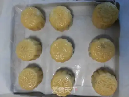Make The cranberry moon cake step 4
