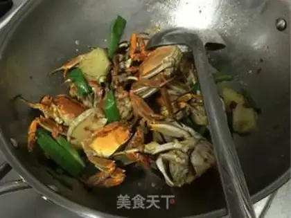 Make Crabs in the sauce step 12