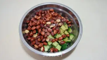 Make Old vinegar peanuts step 5