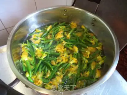 Make ♪ Burn the cucumbers ♪ step 5