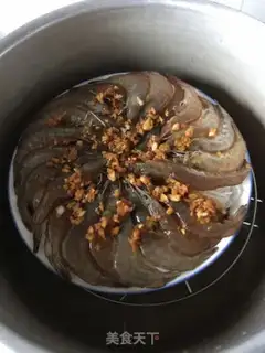 Make Garlic fan shrimp step 8