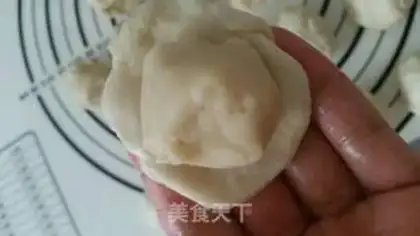 Make A lunar cake step 2