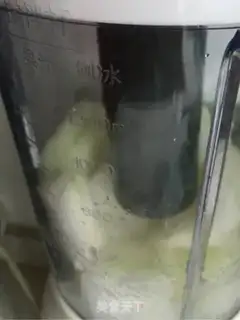 Make Chocolate pineapple step 3