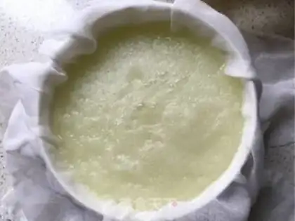 Make Chocolate pineapple step 4