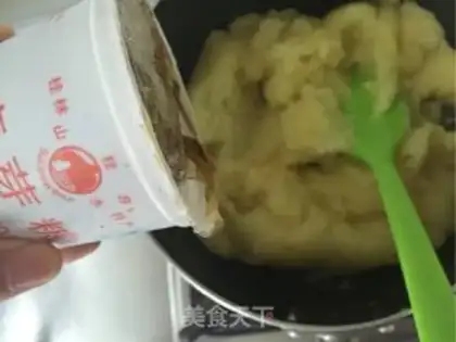 Make Chocolate pineapple step 8