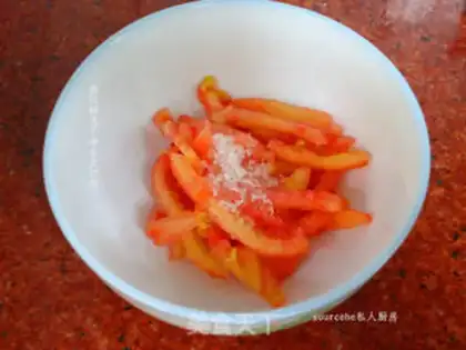 Make Tomato sunball toast step 2