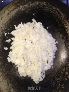 Make Egg fried rice step 1