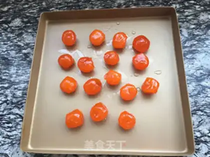Make A wide bean saloon moon cake step 3