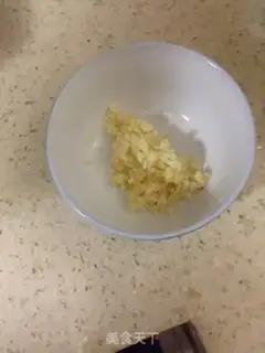 Make Gin and garlic lettuce step 0