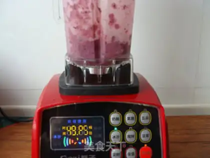 Make Blueberry smoothie step 5