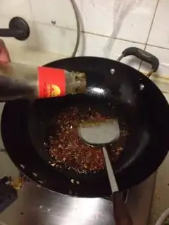Make Gin and garlic lettuce step 5