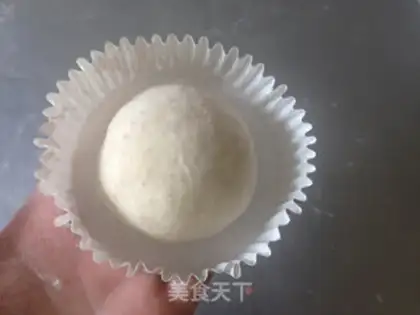 Make All-wheat paper cups of bread step 3