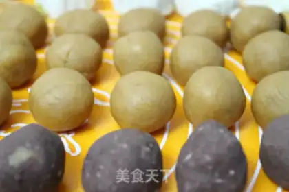 Make A broad yolk step 4