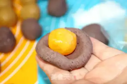 Make A broad yolk step 5