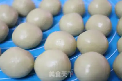 Make A broad yolk step 6