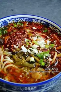 Make Ranzhou sour beef noodles step 9