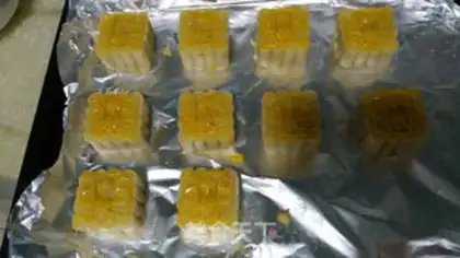 Make Lian Yong Mooncake step 10
