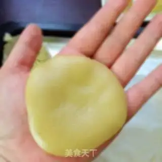 Make A wide moon cake step 6