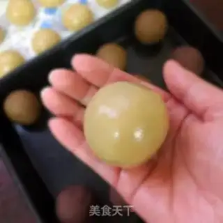 Make A wide moon cake step 10
