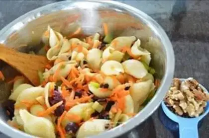 Make Shell salad step 0