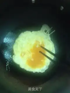 Make Tomato fried eggs step 3