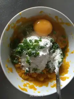 Make Pumpkin eggcake step 2