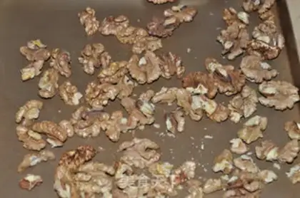 Make # Rose nuts # step 1