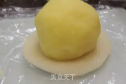 Make Milk, ice-cream mooncake step 6