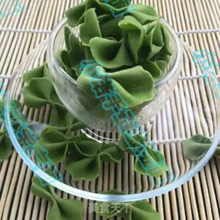 Make Spinach butterflies step 6